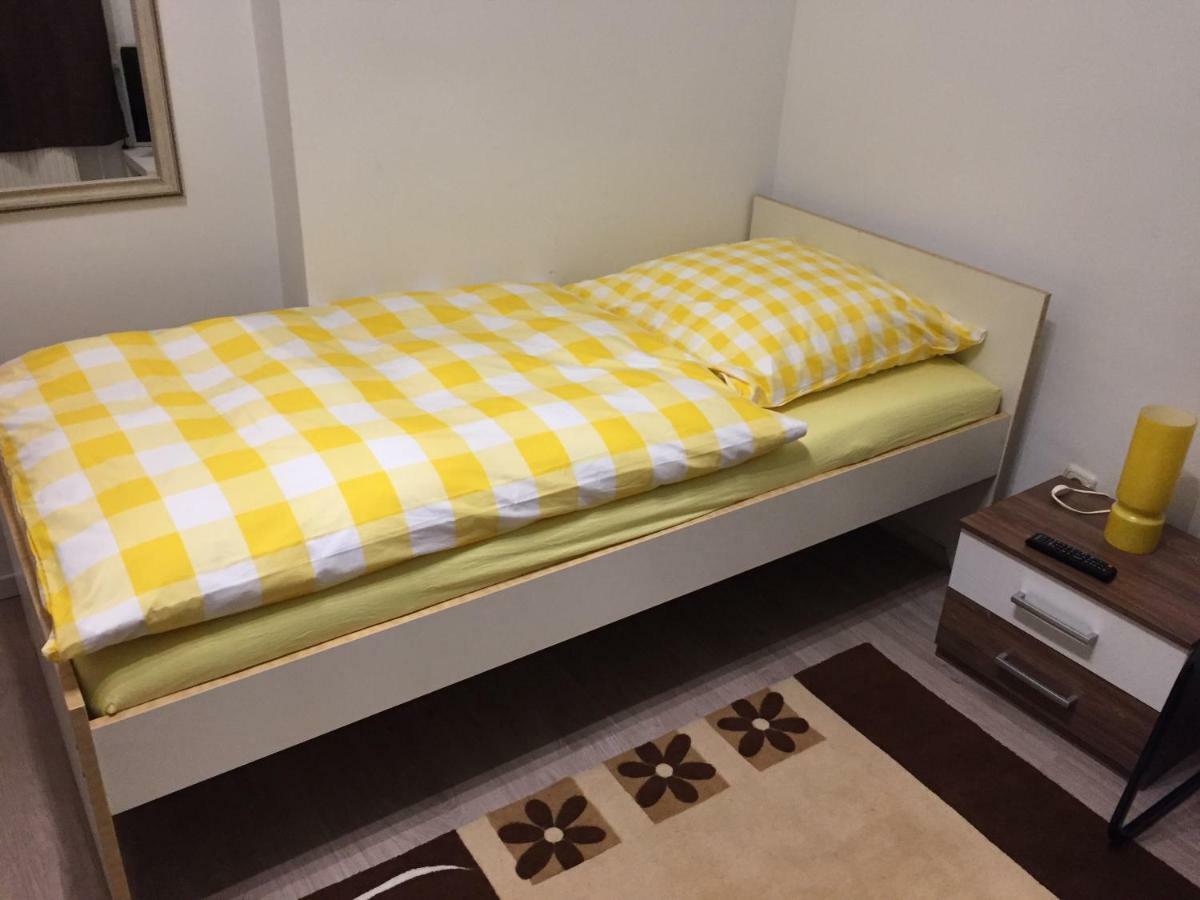 Agt Hannover Messe Zimmer Екстер'єр фото
